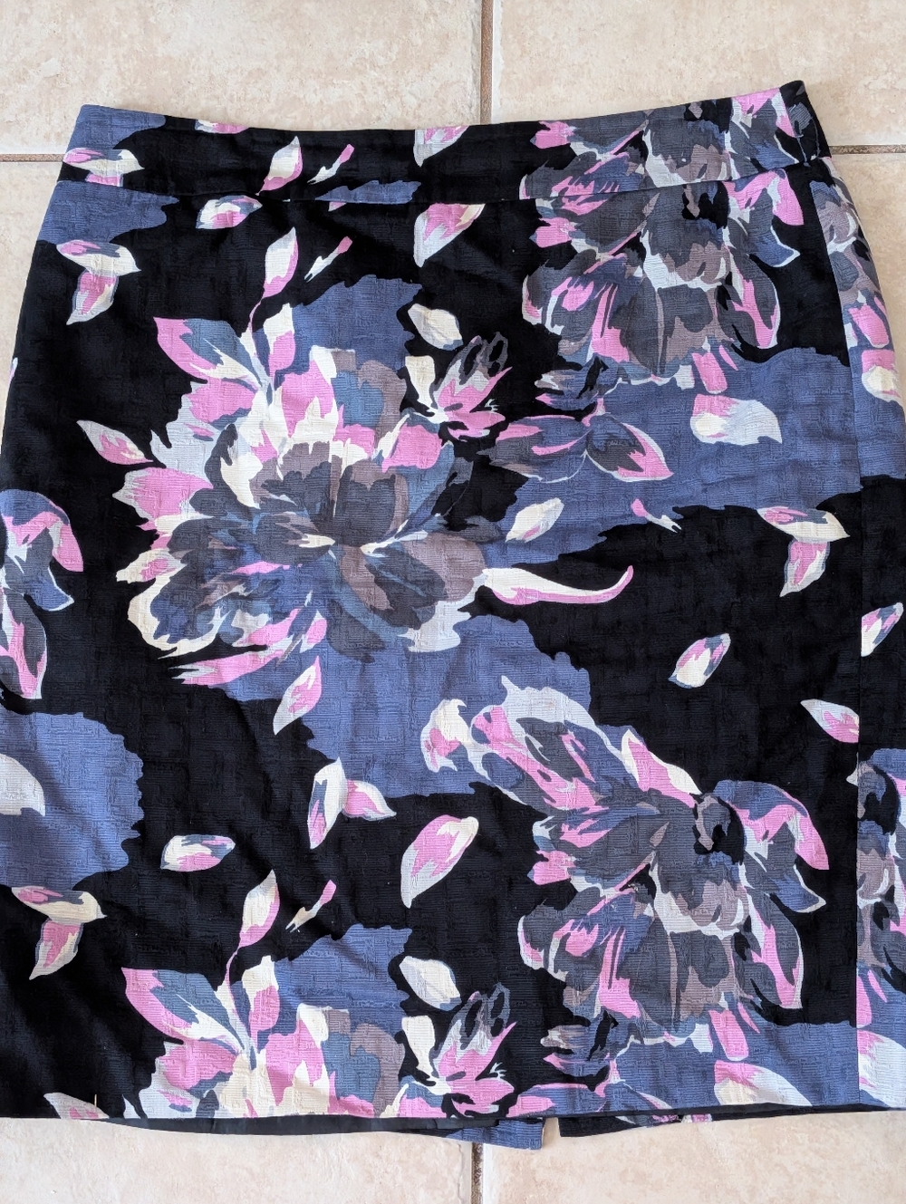 Ann Taylor Floral Pencil Skirt Size 10